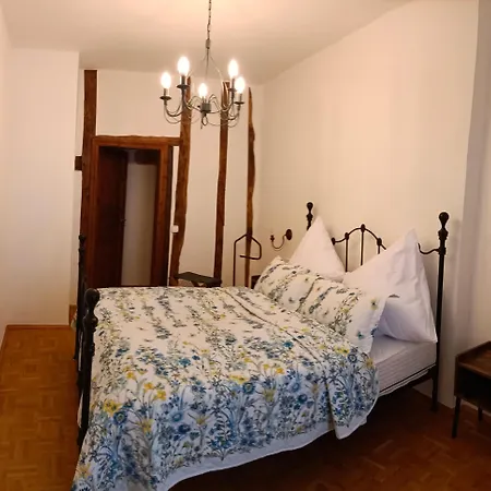 Historischer Winzerverein Boutique Casa de hóspedes 3*