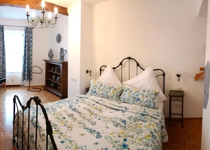 Historischer Winzerverein Boutique 3* Senheim