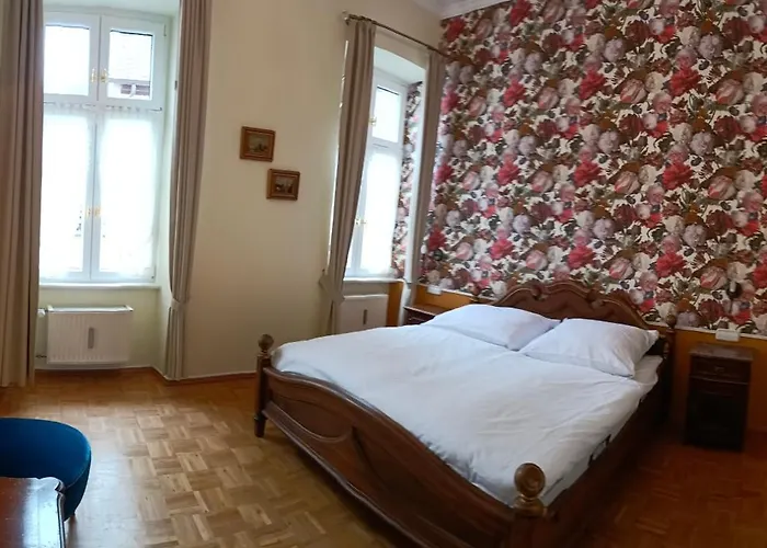 Historischer Winzerverein Boutique 3* Senheim